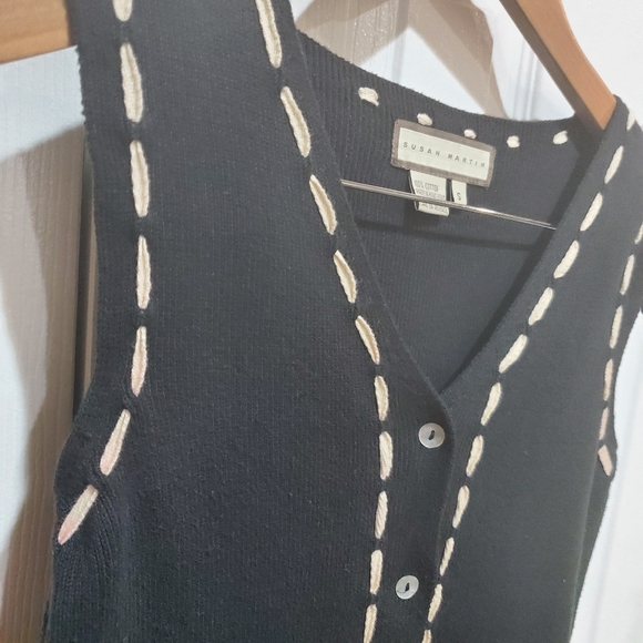 Wool Vest - Picture 6 of 10